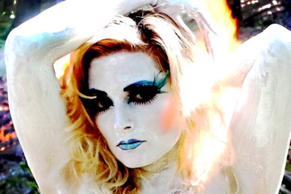 Angie Fire Head (0;01;02;27) Angie Fire Head (0;01;02;27)