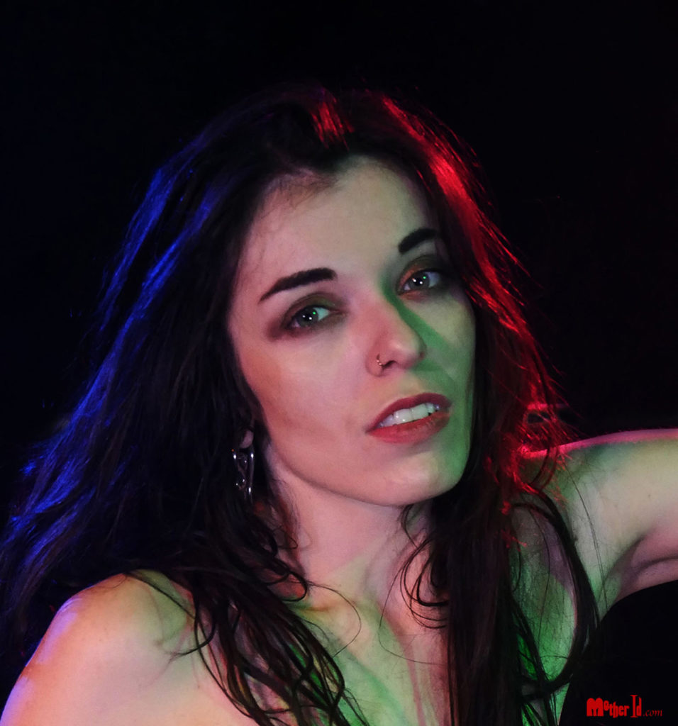 Olinka Cage Portrait P1090140