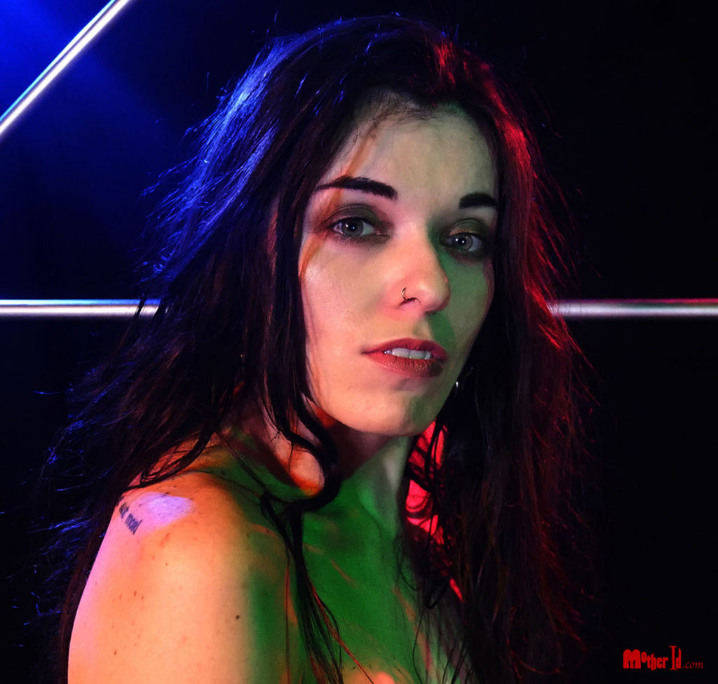 Olinka Cage Portrait P1090169