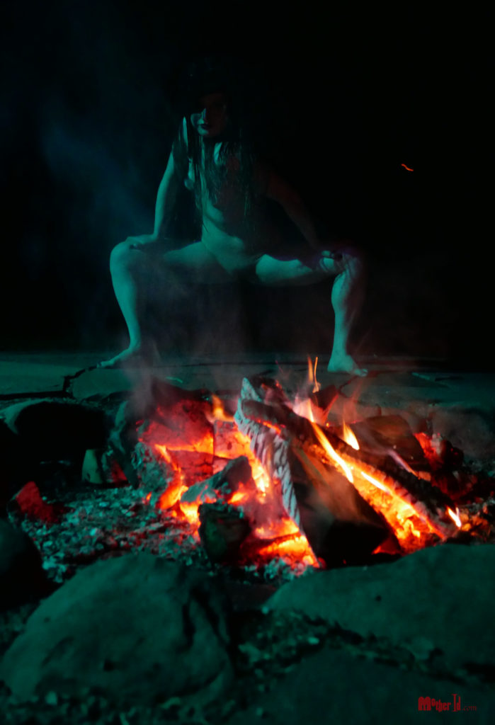 Sarah Fire Pit P1290180